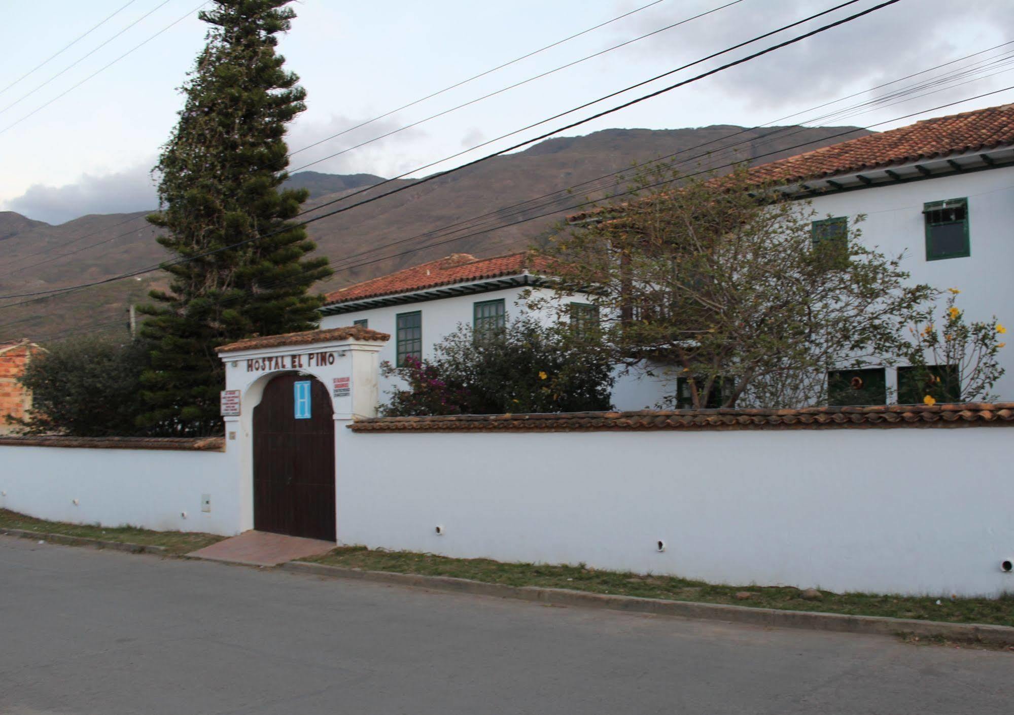Hostal El Pino Villa de Leyva Eksteriør bilde